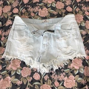 Hollister mini distressed shorts
